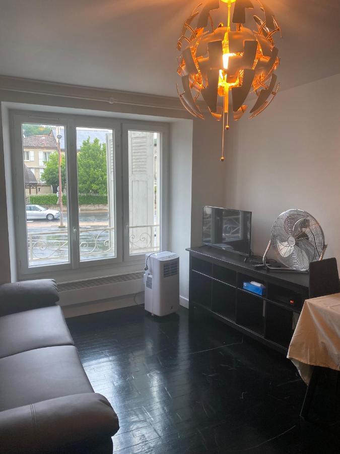 Ravissant Duplex Meuble Tout Confort Hyper Centre St Cere 4 Pers Lit Bb Wifi Gratuit Saint-Céré Exterior foto